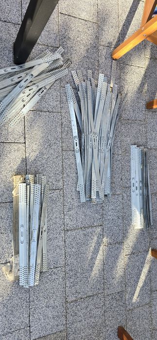 Wieszaki do profili GK 220szt