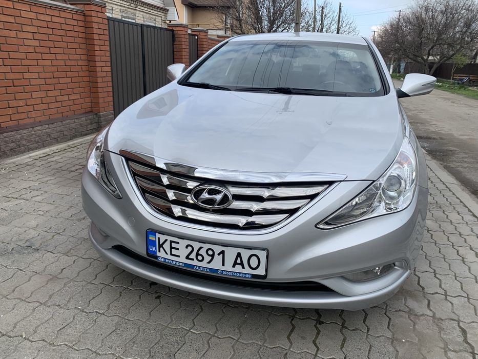 Hyundai Sonata official.