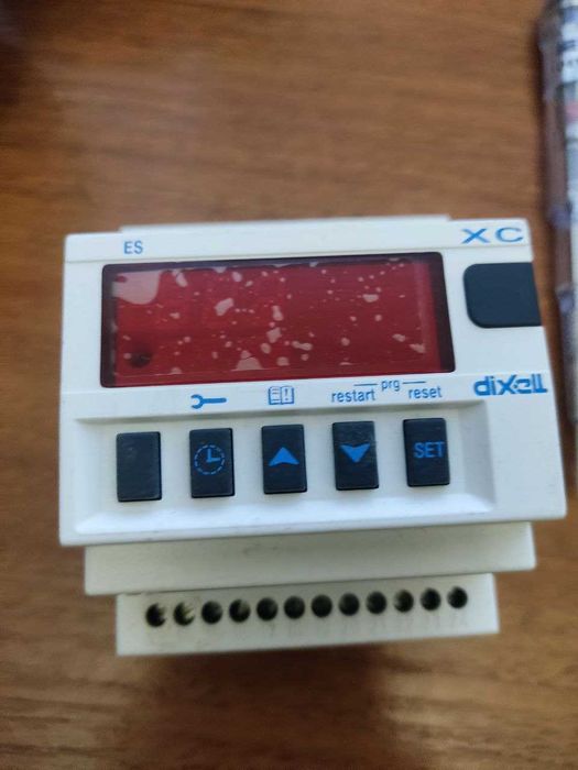 Контролер dixell XC460D (універсальний)