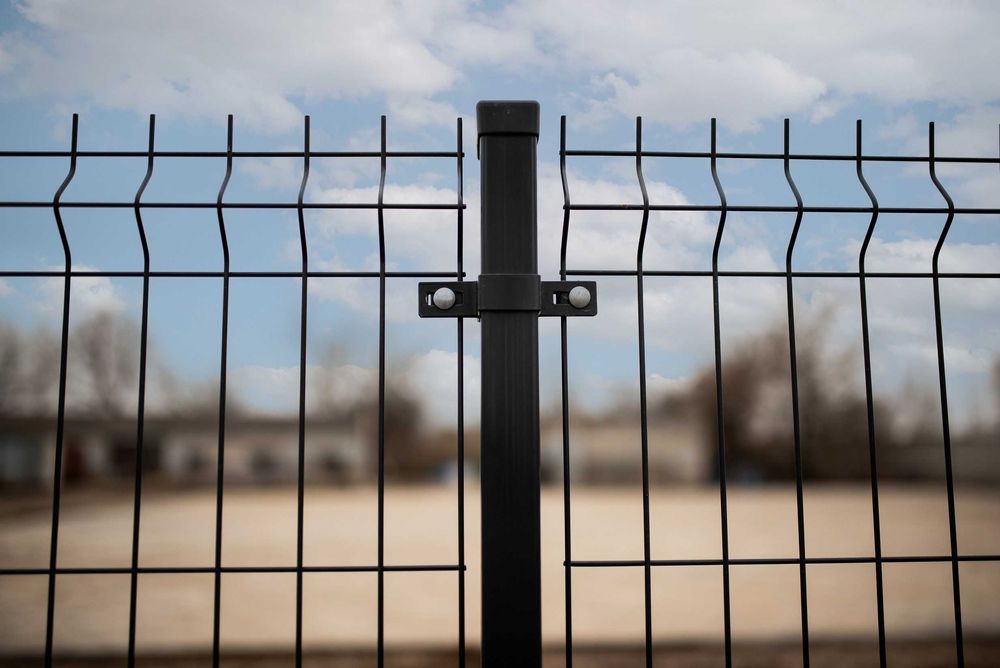 Ogrodzenie panelowe 1.23 z podmurówką