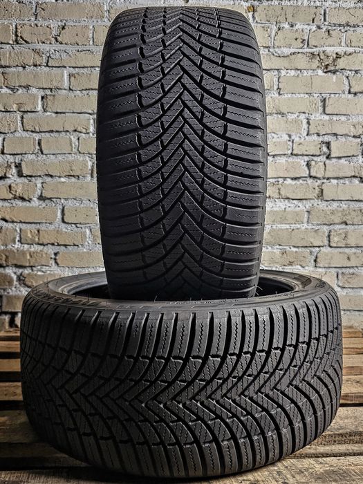 Пара 225/40r18 Firestone | 7.5mm |2022| Italy | Преміум всесезон шини