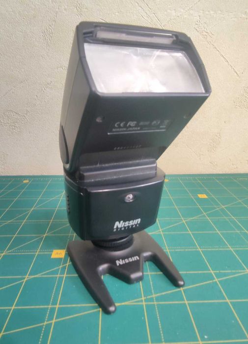 Вспышка Nissin speedlite Di466 Canon