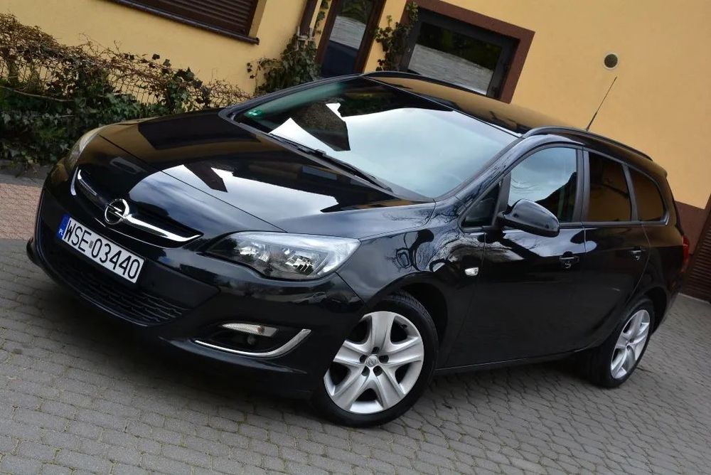 Opel Astra 1.4 Turbo 140KM Kamera Nawigacja Czujniki Parkowania Kombi Lift