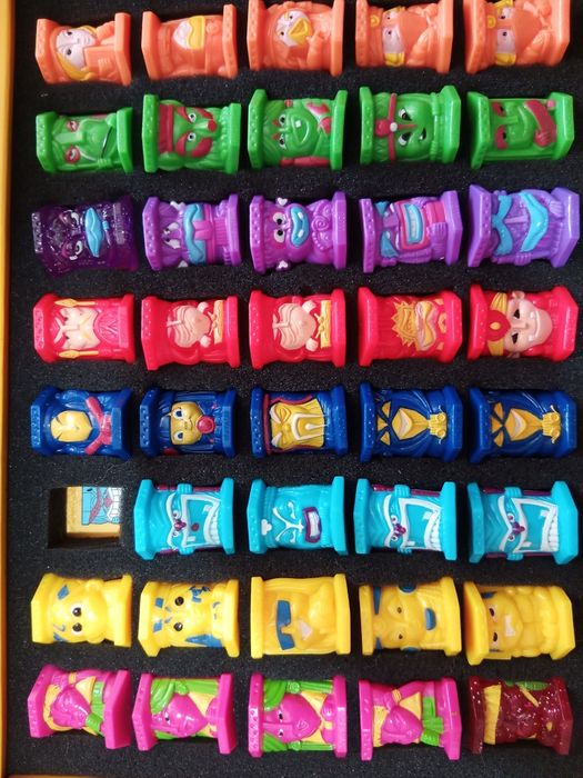 PANINI Abatons totally lote 58 Totens aleatórios