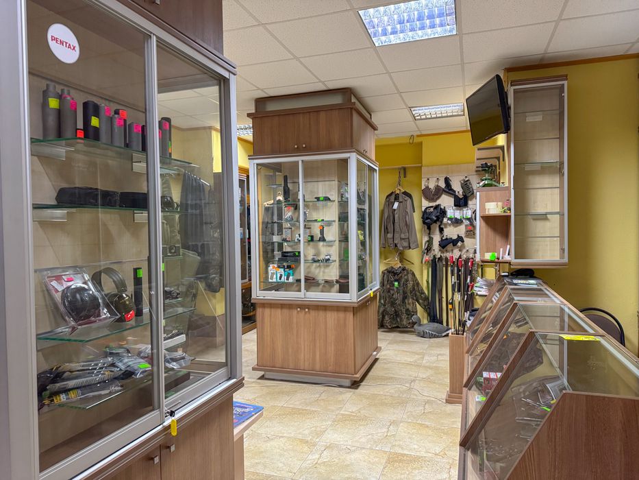 Продаж магазину навпроти Епіцентру