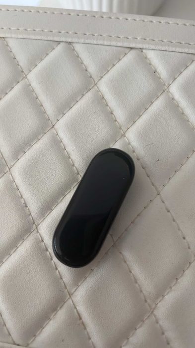 Xiaomi Mi Band 4 + Acessórios - Bom estado e caixa original