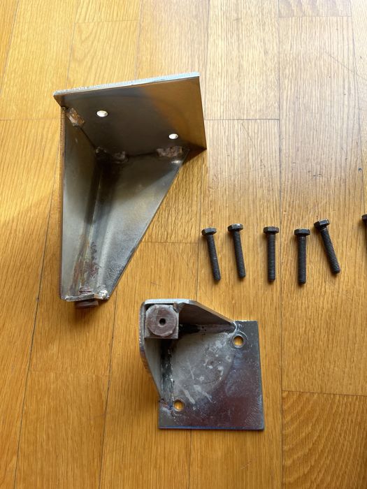 Pernas de ferro cromado para sofá ou poltrona