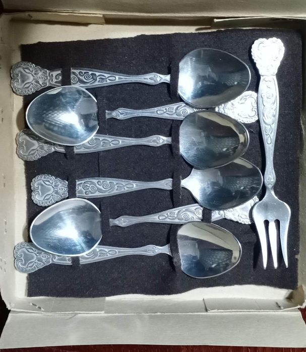 Наборы подарочные столовые