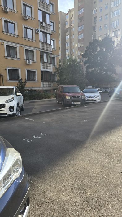 Сдам відкрите паркомісце 