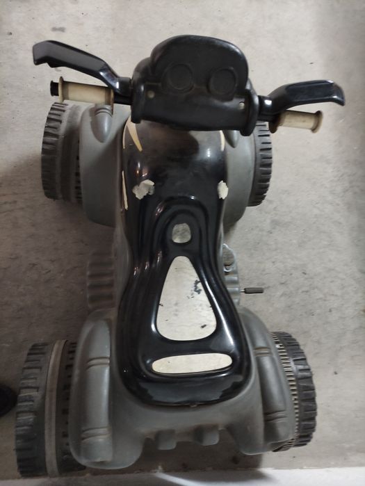Moto quatro criança431473426590617601