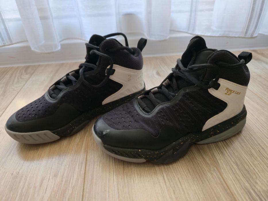 Buty do koszykówki dla dzieci Tarmak SS500H (r. 34), buty koszykarskie