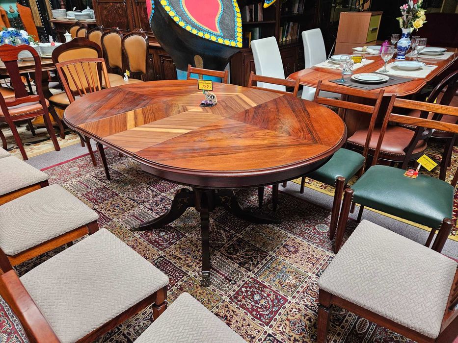 Mesa extensível estilo Império - O tampo apresenta desgaste -