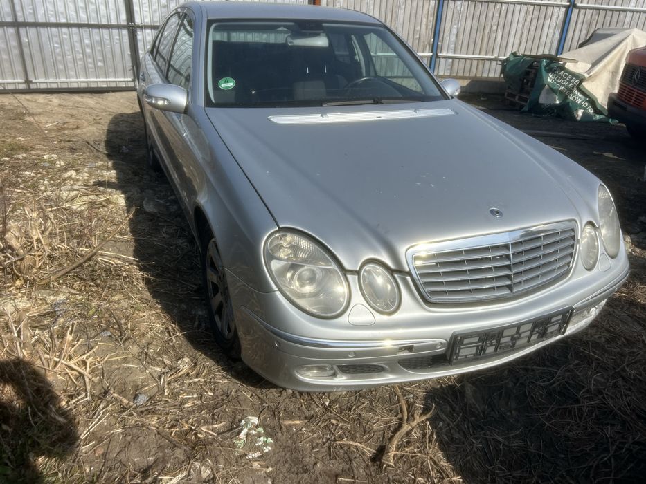 Kompletny przod W 211 Lift 2.7 CDI kolor 744