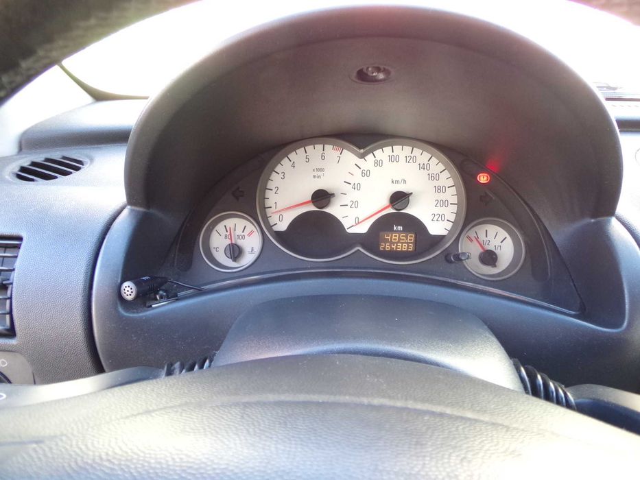 Opel Corsa 1.2 Sport 75 cv ano 2001
