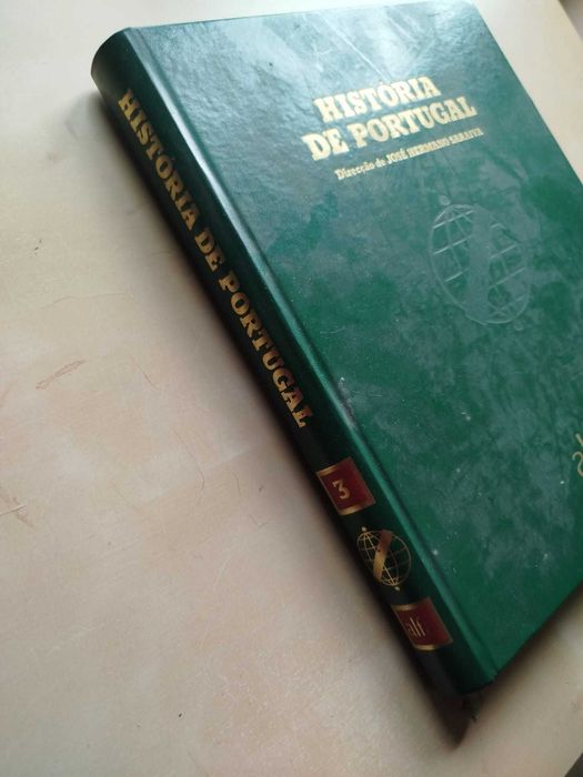 Livro História de Portugal de José Hermano Saraiva