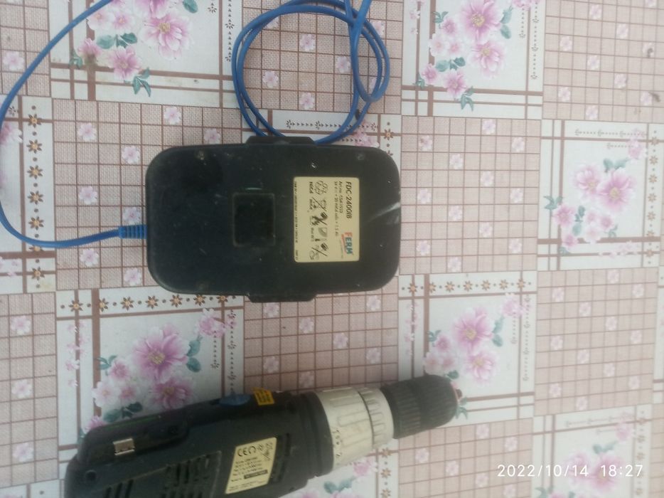 Шуруповерт акумуляторний ударний