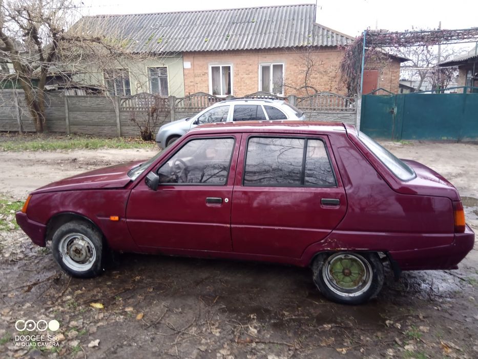 Продам заз славуту