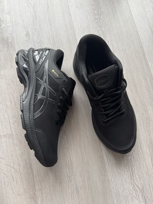 Asics Gel Kayano 27 GTX 42 розмір Gore-Tex оригінал нові