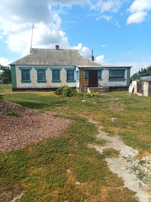 Продам будинок в Рокитне по вулиці Зінича. Ціна 28 тис дол