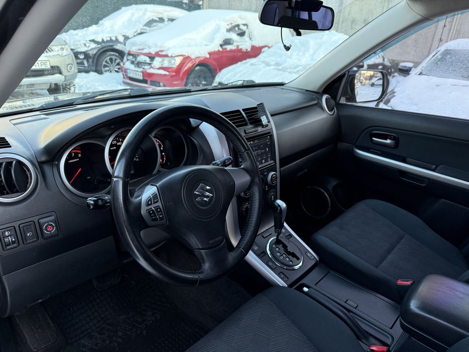 Suzuki Grand Vitara автомат газ