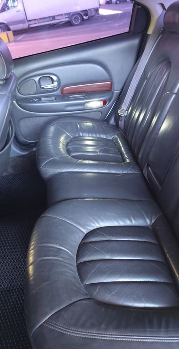 Продам  Chrysler 300M