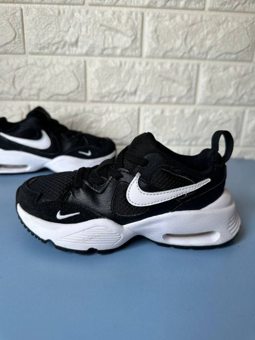 Кросовки Nike 27p мокасини черевики ботинки хайтопи чоботи сапоги кросовки ecco adidas