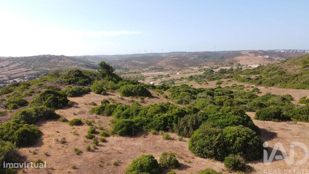 Terreno em Budens de 4320,00 m2