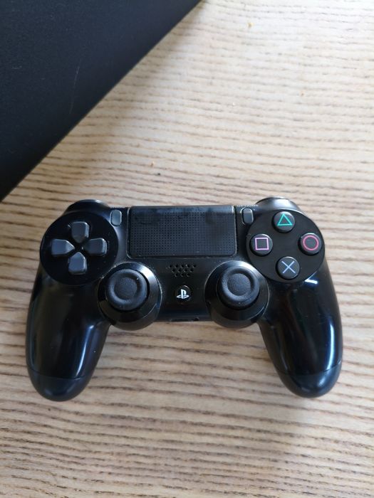 Ps4 slim impecável.