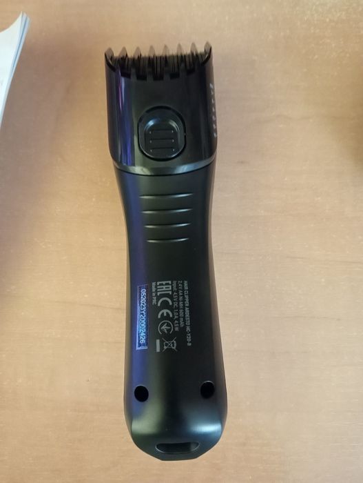 Машинки для стрижки волосся ARDESTO HC-Y20-B і HC-Y10-B