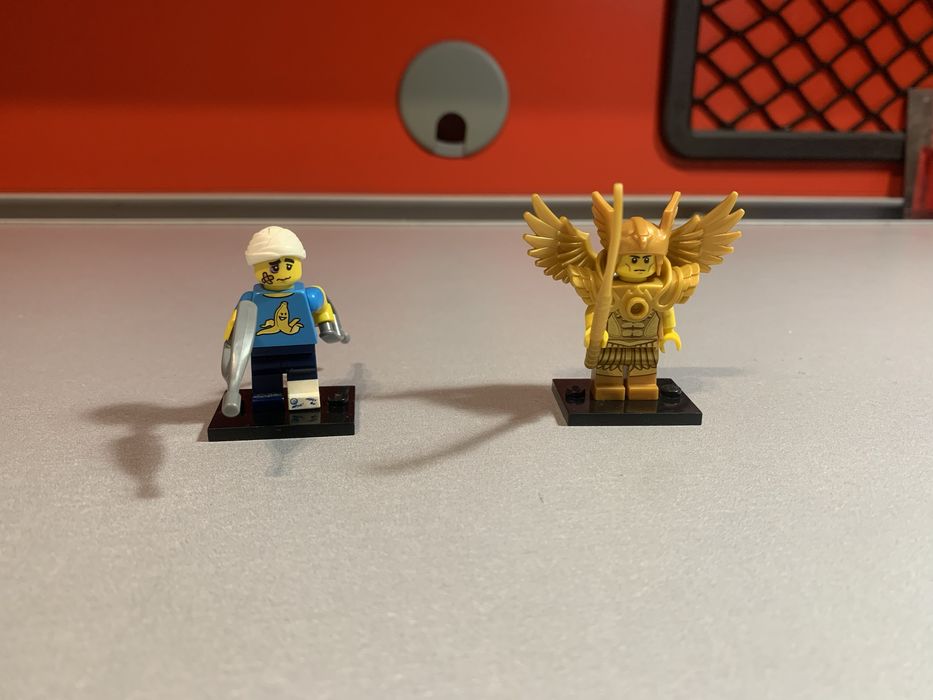 LEGO Collectible Minifigures — Banana Guy + Flying Warrior