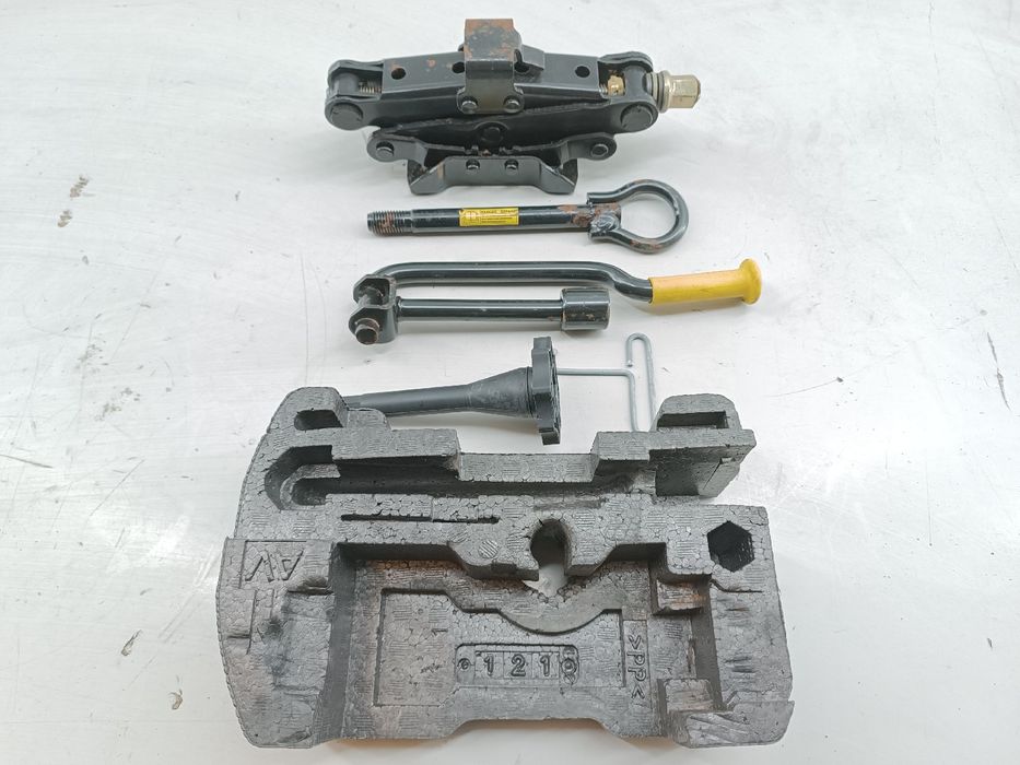 Kit de troca de pneu - RENAULT MEGANE Scenic (JA0/1_) | 96 - 01