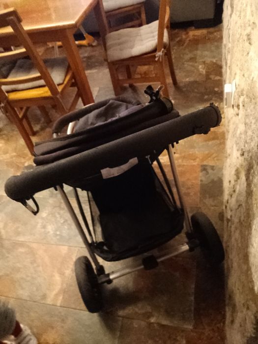 Carrinho Pierre Cardin