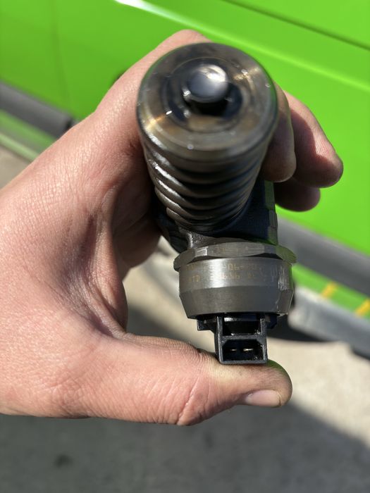 Форсунка 2.0 sdi вольцваген кадди