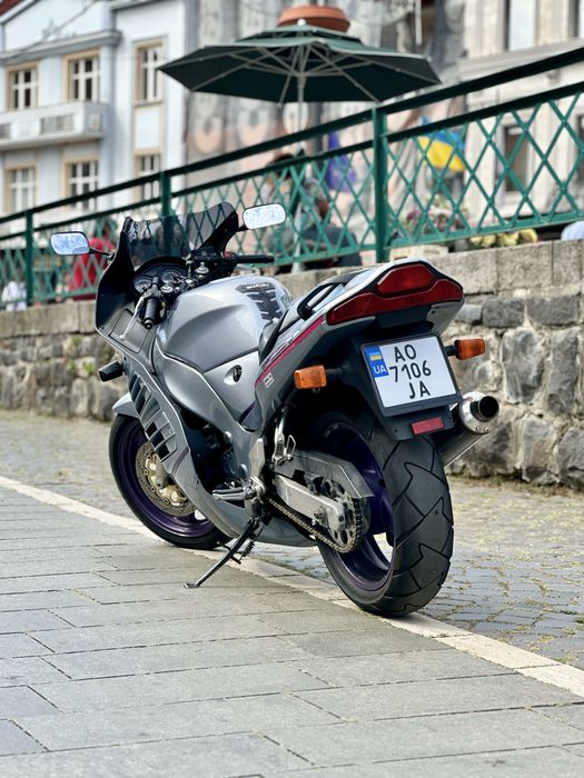 Suzuki RF600R пушка стан