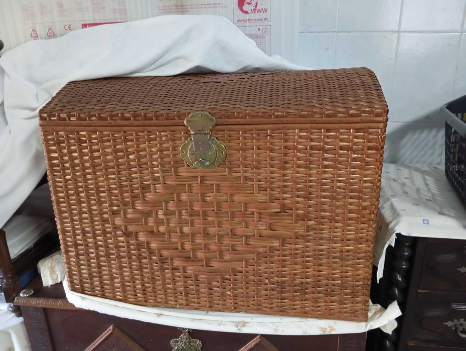 Straw Chest64739085127938120