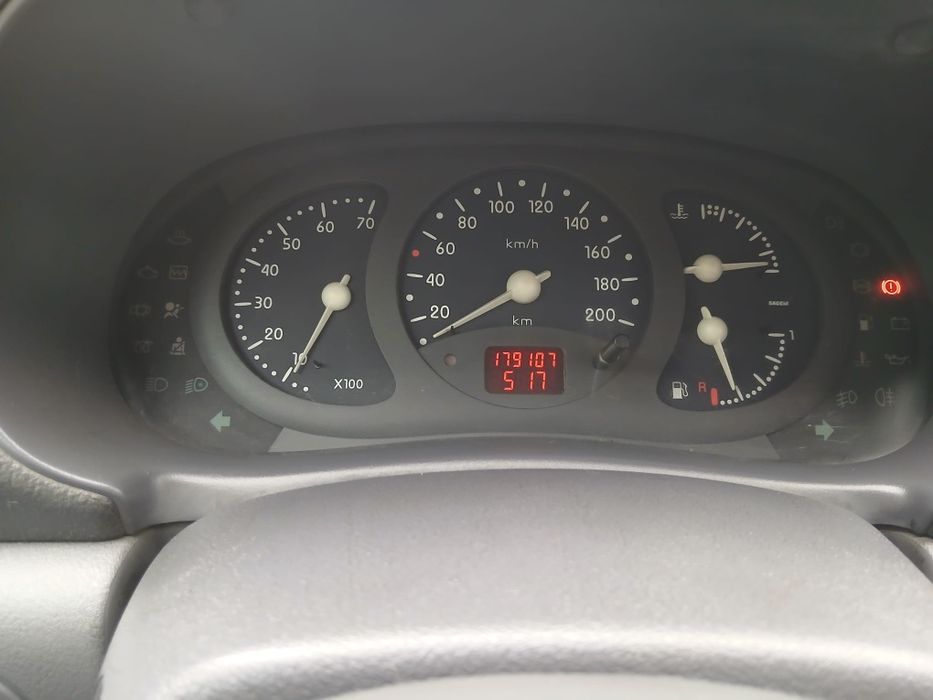 Renault Clio - 1100 Gasolina