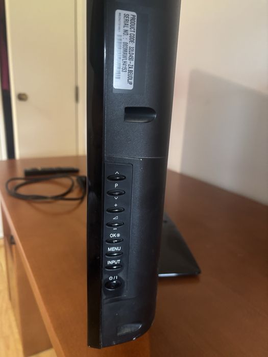 TV LG 32” — Modelo 32LD450