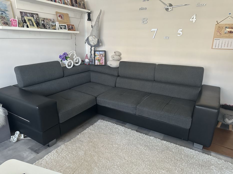 Narożnik materiał i ekoskórka z funkcją spania