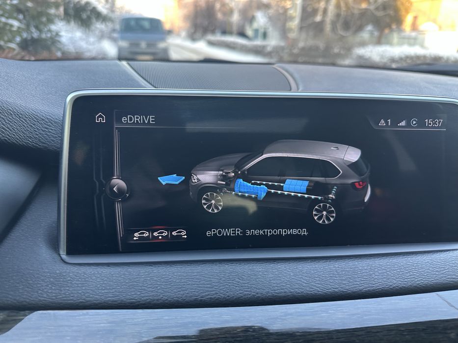 BMW X5 x Drive 40e 2017 року Plug-in Hybrid (PHEV)