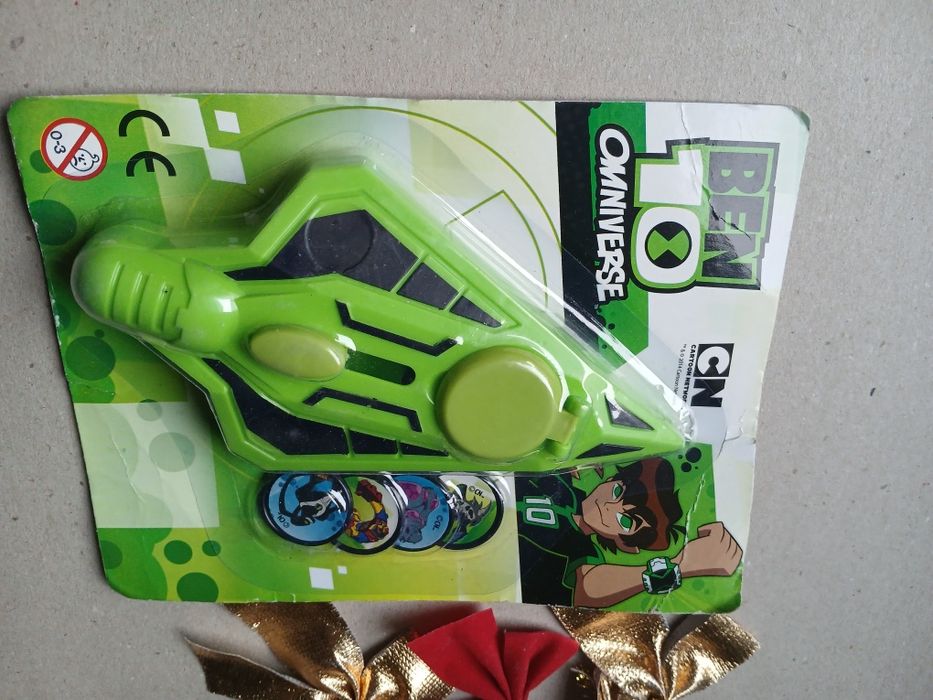 Ben 10 wyrzutnia dyski zestaw