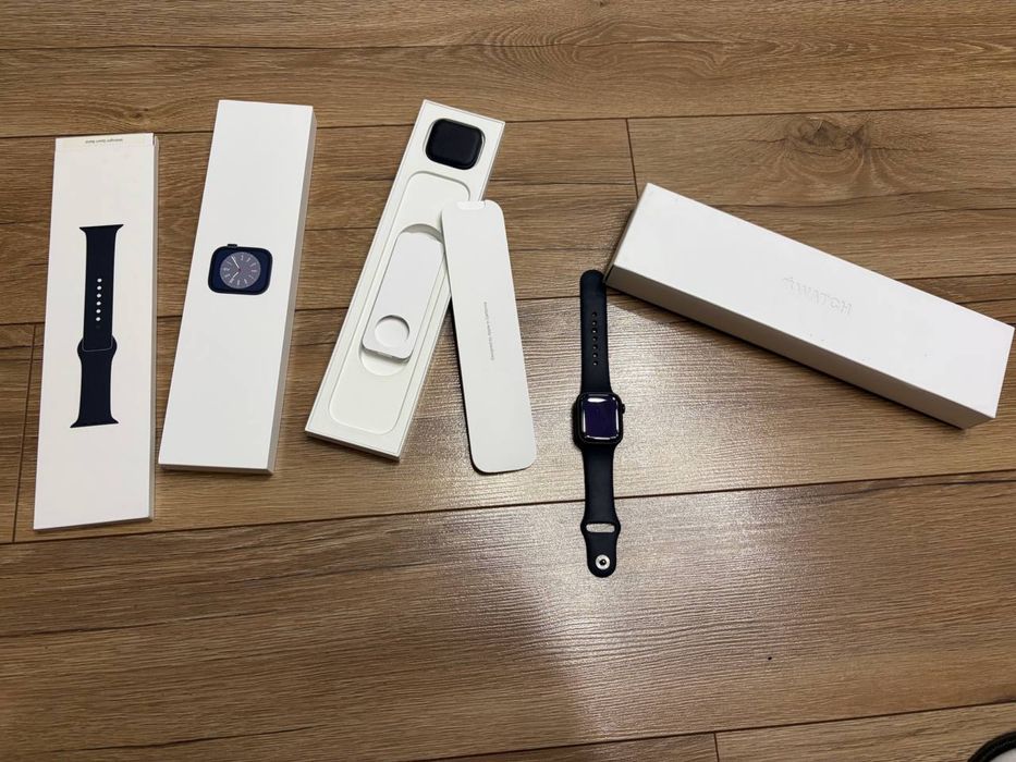 Apple Watch 8 41mm повний комплект(89% Акум)