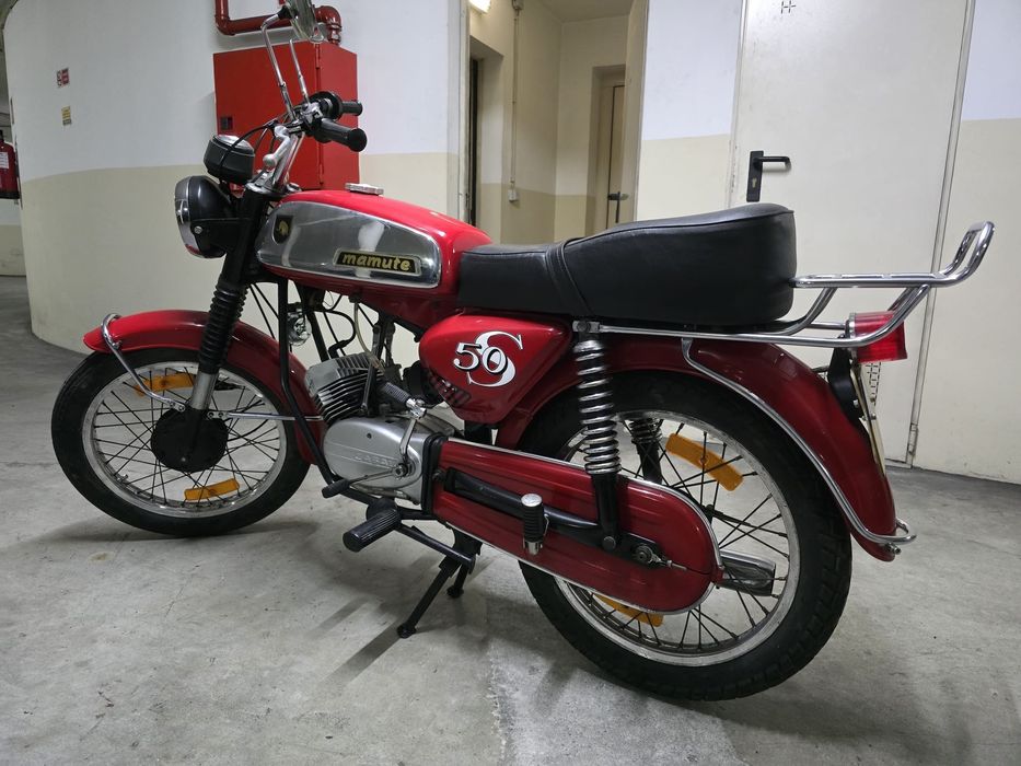 Casal Mamute Motorizada