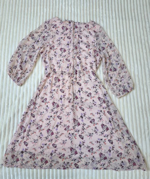 Sukienka Esmara w kwiatki wiosenna pudrowy róż rozmiar 40