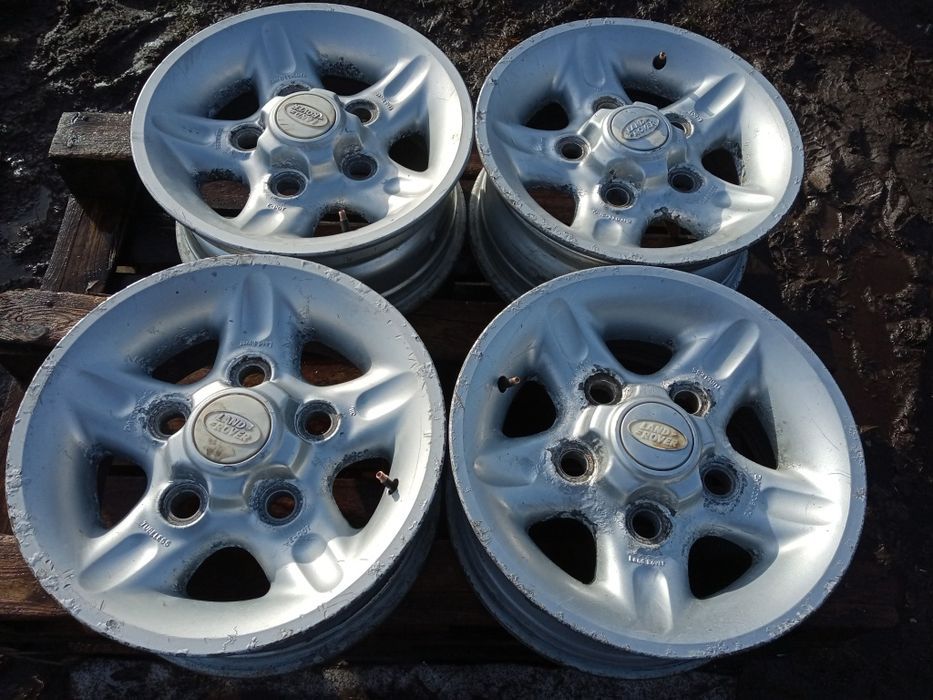 5/165.1 r16 et33 Land rover discovery