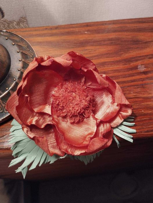 Броши цветы из натуральной кожи ( HandMade )