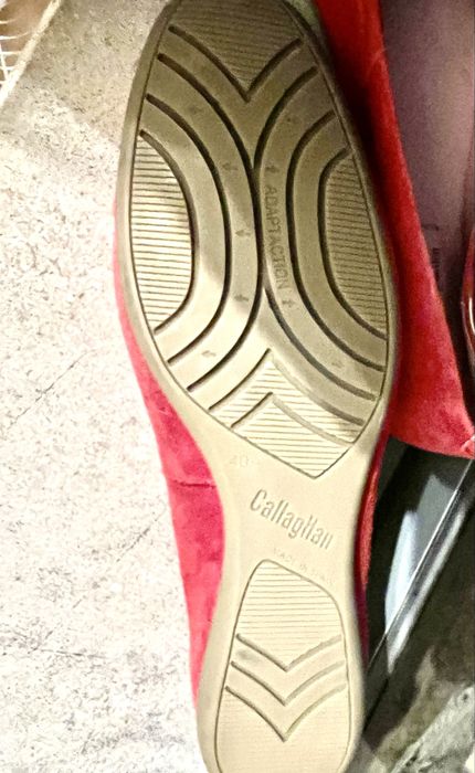 Sapatilha Callaghan em camurça vermelha • NOVA!  Tam 40