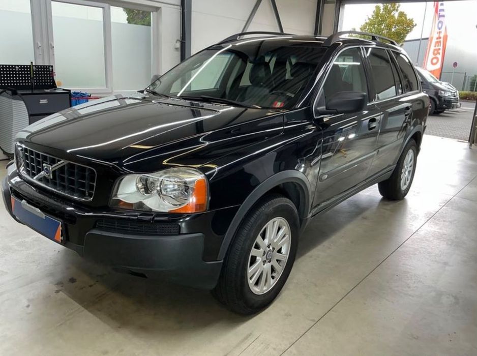 2006 Volvo XC90 2,4 дизель, автомт.  В наявності.   Тільки для діючих військових ЗСУ