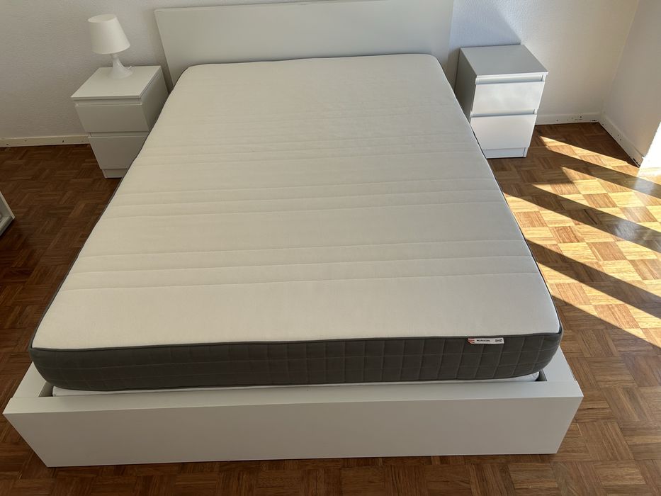 Cama de Casal IKEA Malm