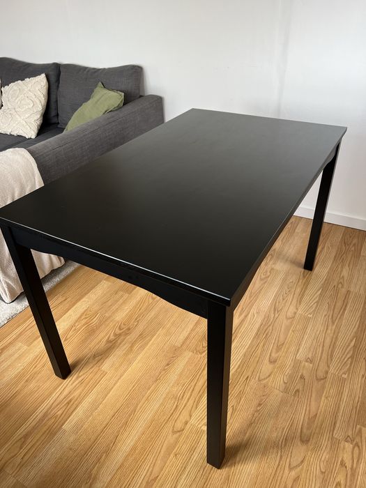 Mesa HÄGERNÄS  como nova