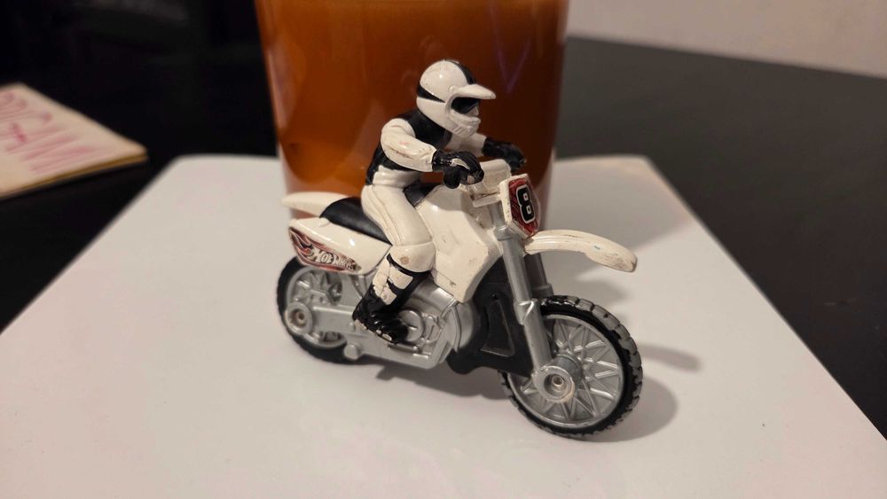 Hot Wheels Dirt Bike #8